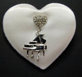pianos